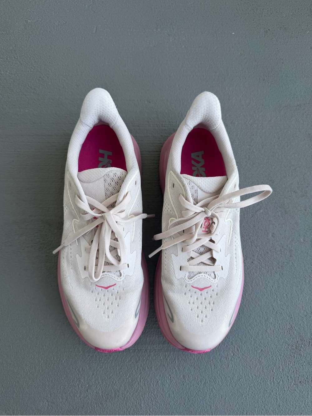 HOKA Kids’ Size 5 (Women’s 7) Clifton 10 Running Shoes Rose Cream / Dried Rose - Picture 2 of 5